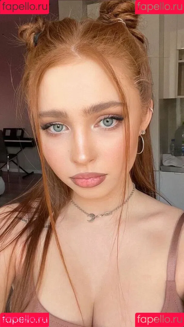 Renata Ri / Renatarii / renata_ri / renatarrii Onlyfans Photo Gallery 