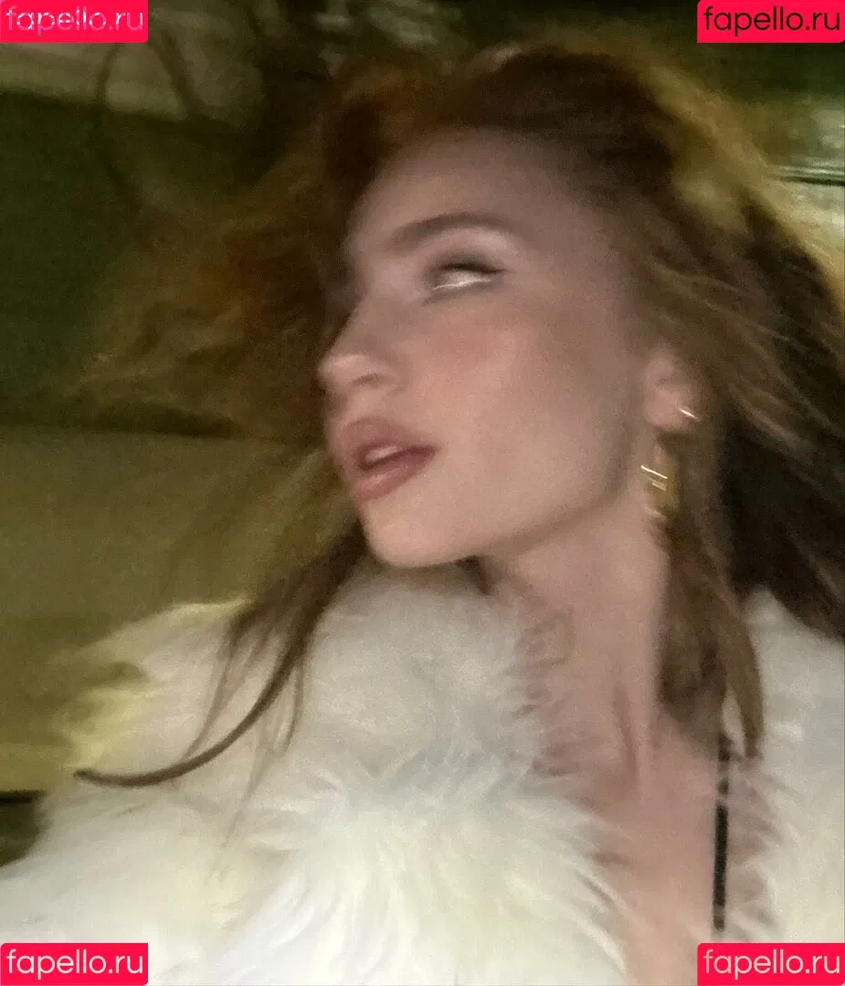 Renata Ri / Renatarii / renata_ri / renatarrii Onlyfans Photo Gallery 