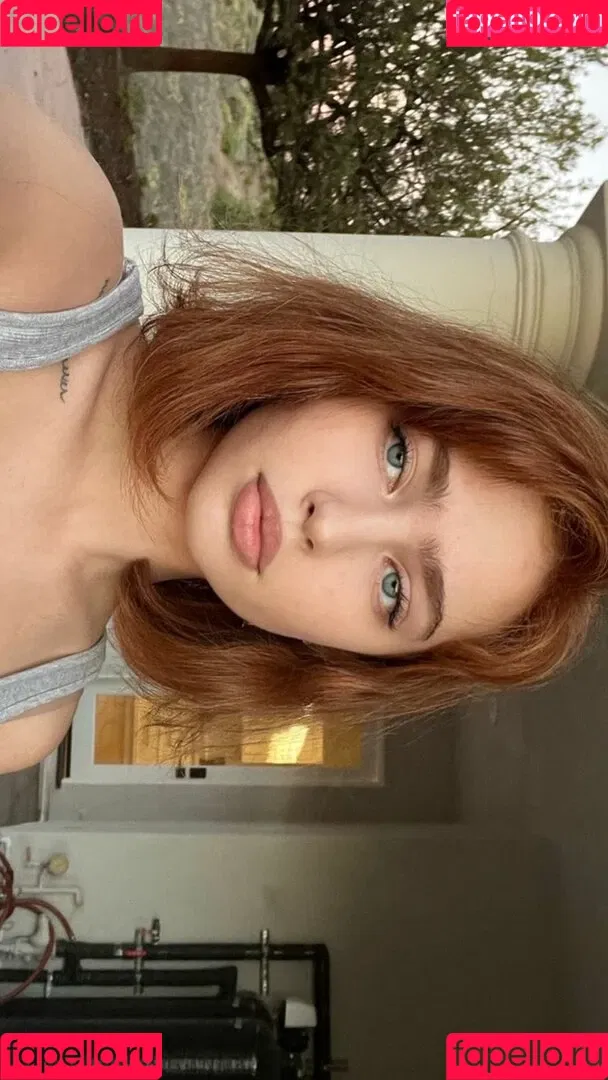 Renata Ri / Renatarii / renata_ri / renatarrii Onlyfans Photo Gallery 