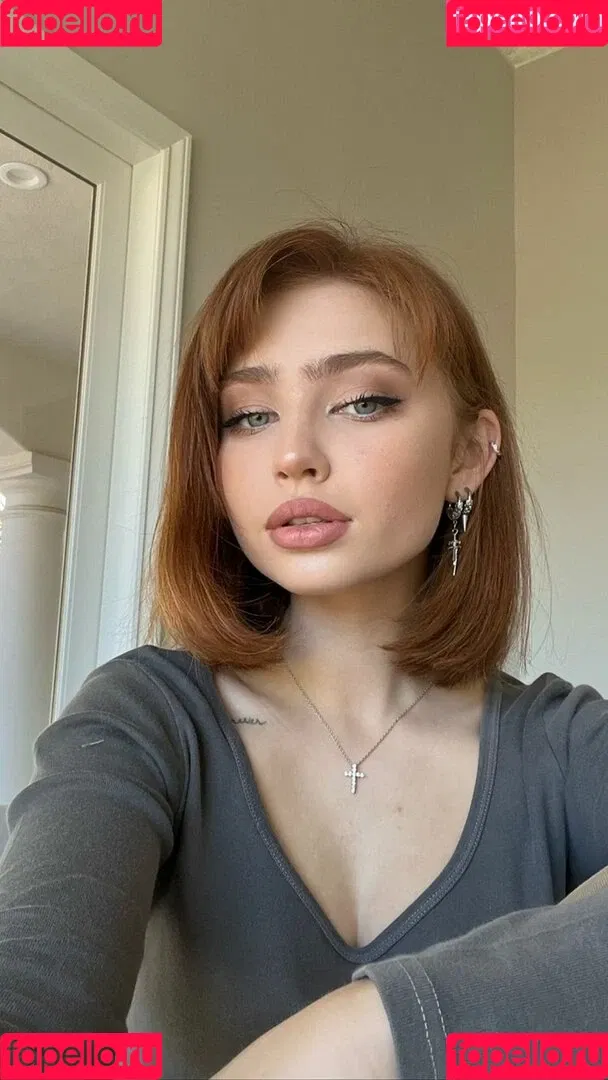 Renata Ri / Renatarii / renata_ri / renatarrii Onlyfans Photo Gallery 