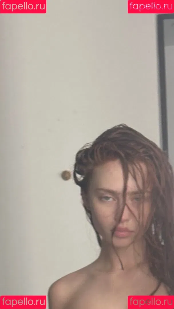 Renata Ri / Renatarii / renata_ri / renatarrii Onlyfans Photo Gallery 