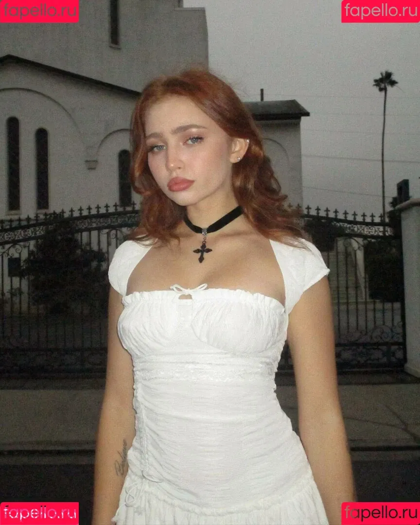 Renata Ri / Renatarii / renata_ri / renatarrii Onlyfans Photo Gallery 