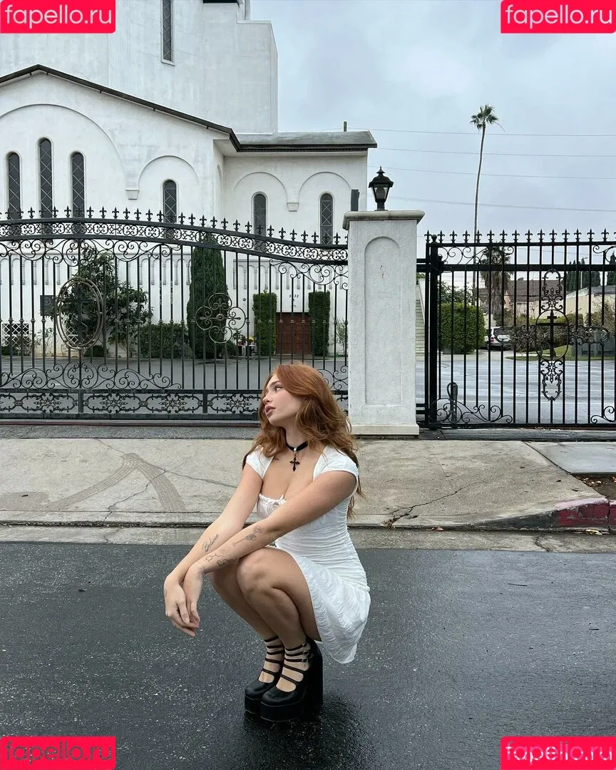 Renata Ri / Renatarii / renata_ri / renatarrii Onlyfans Photo Gallery 