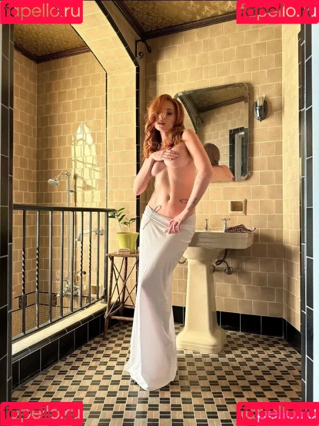 Renata Ri / Renatarii / renata_ri / renatarrii Onlyfans Photo Gallery 