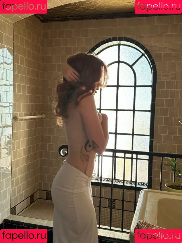 Renata Ri / Renatarii / renata_ri / renatarrii Onlyfans Photo Gallery 