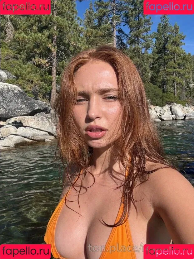 Renata Ri / Renatarii / renata_ri / renatarrii Onlyfans Photo Gallery 