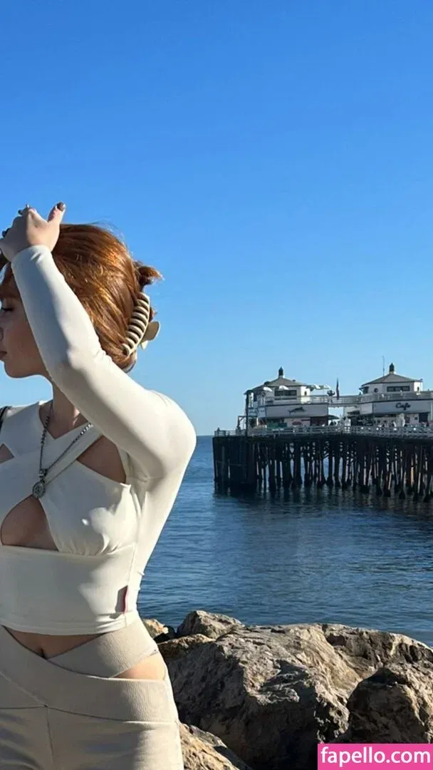 Renata Ri / Renatarii / renata_ri / renatarrii Onlyfans Photo Gallery 