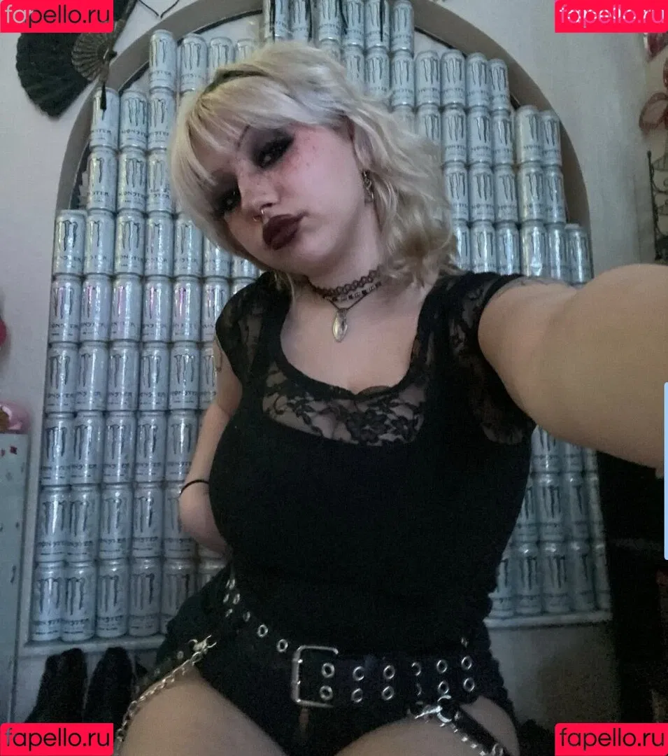 bbabydollyy / v0l4til3 Onlyfans Photo Gallery 