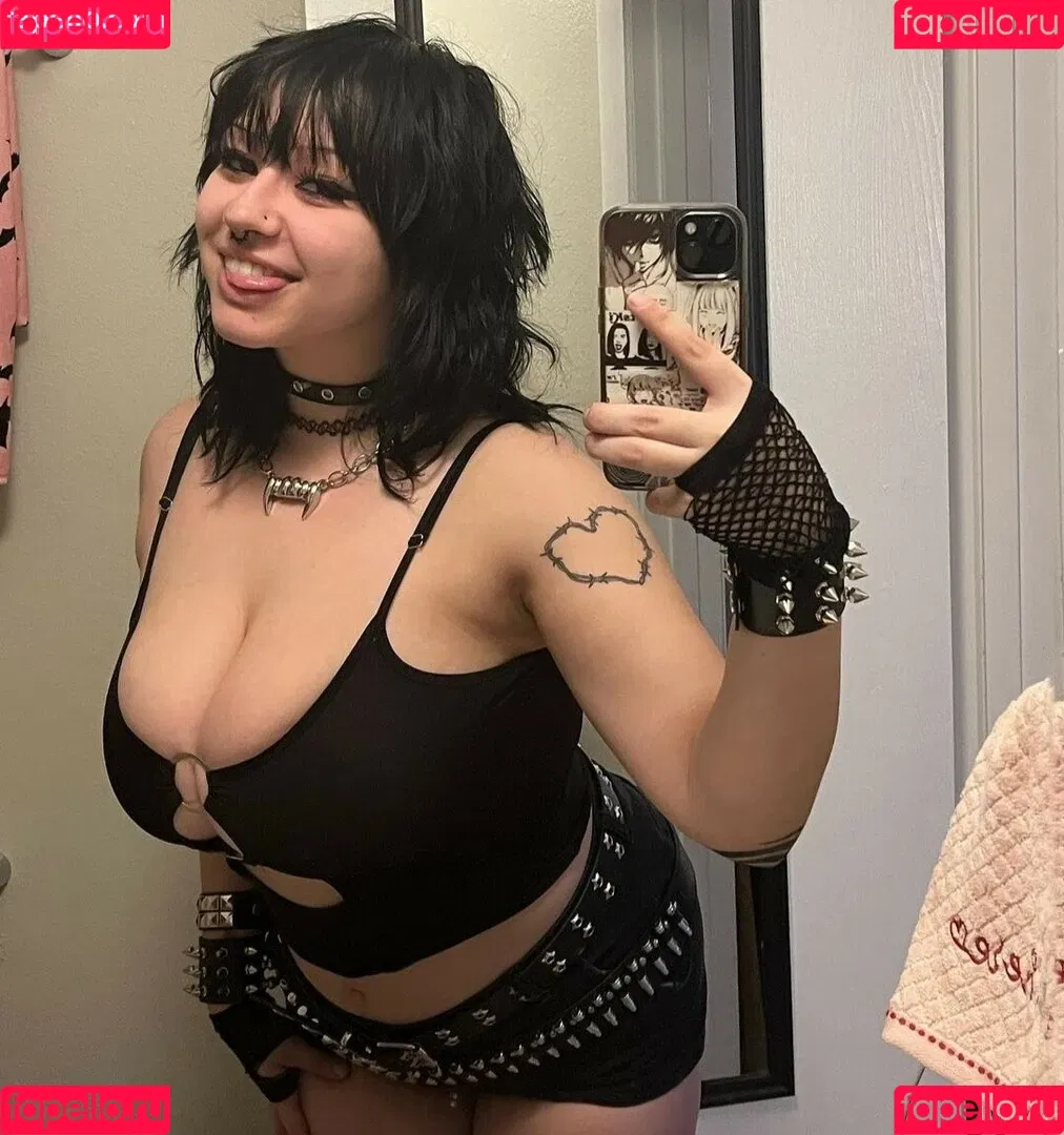 bbabydollyy / v0l4til3 Onlyfans Photo Gallery 