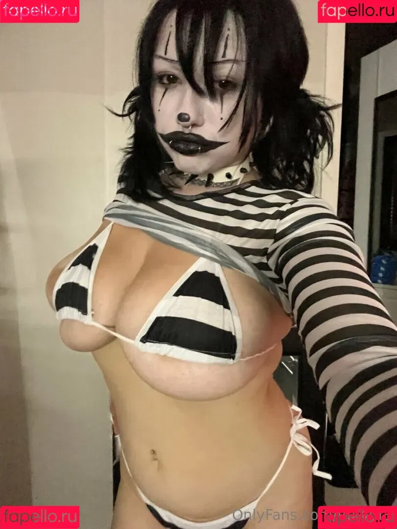 bbabydollyy / v0l4til3 Onlyfans Photo Gallery 