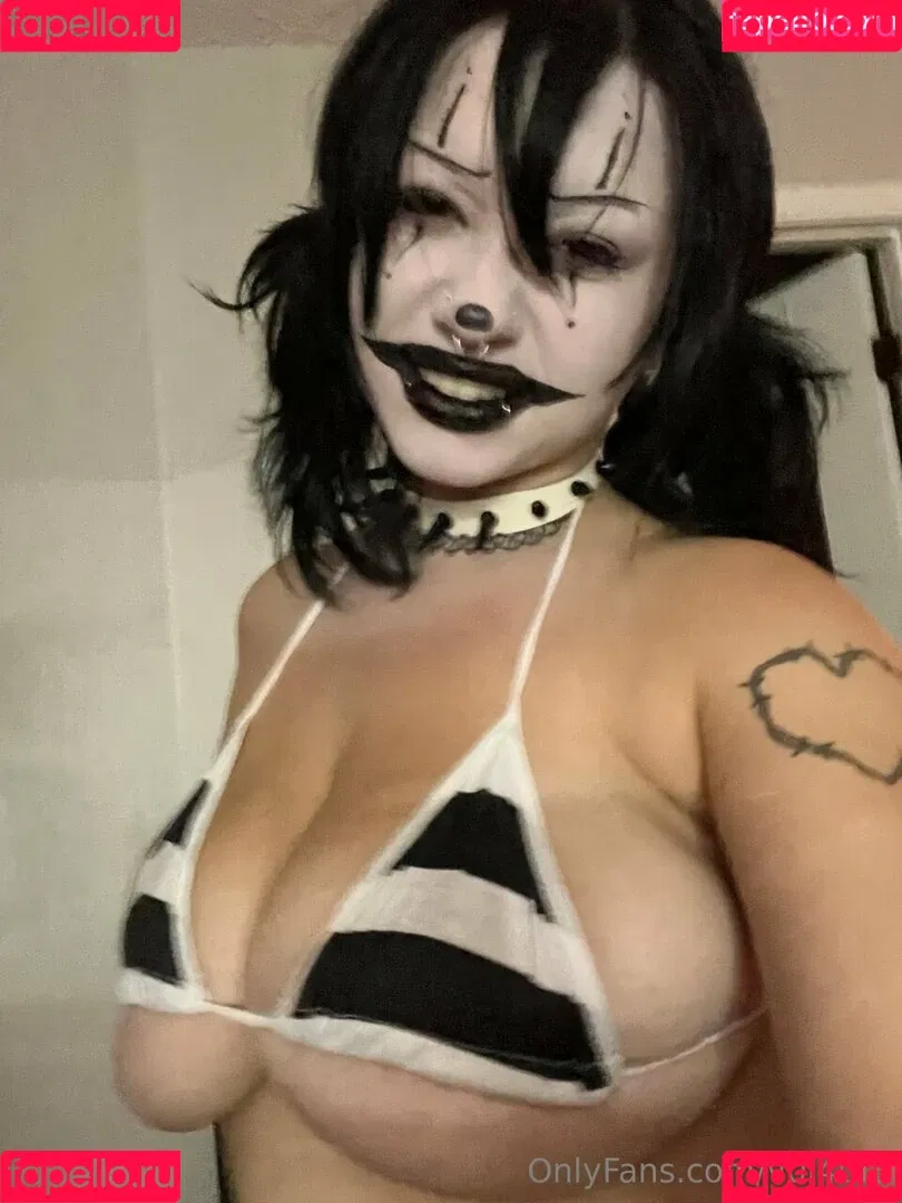 bbabydollyy / v0l4til3 Onlyfans Photo Gallery 