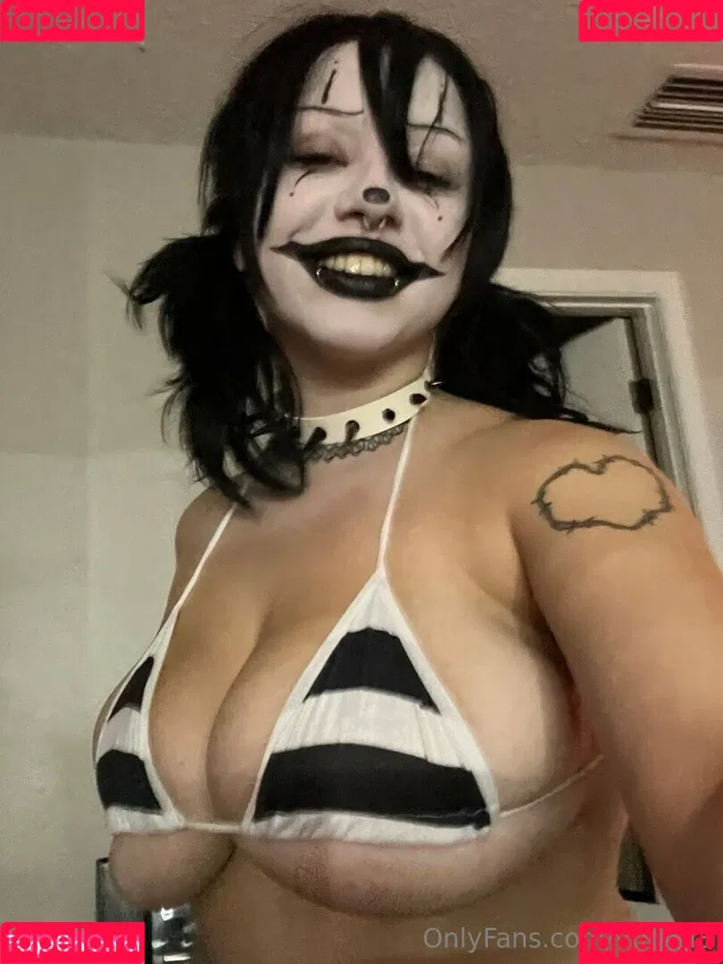 bbabydollyy / v0l4til3 Onlyfans Photo Gallery 