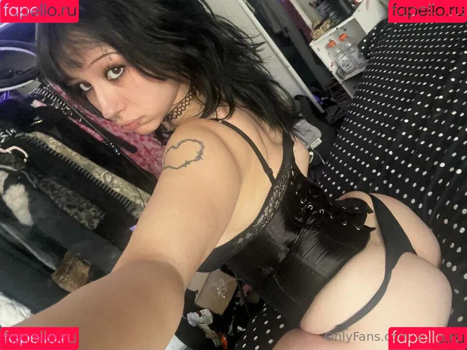 bbabydollyy / v0l4til3 Onlyfans Photo Gallery 