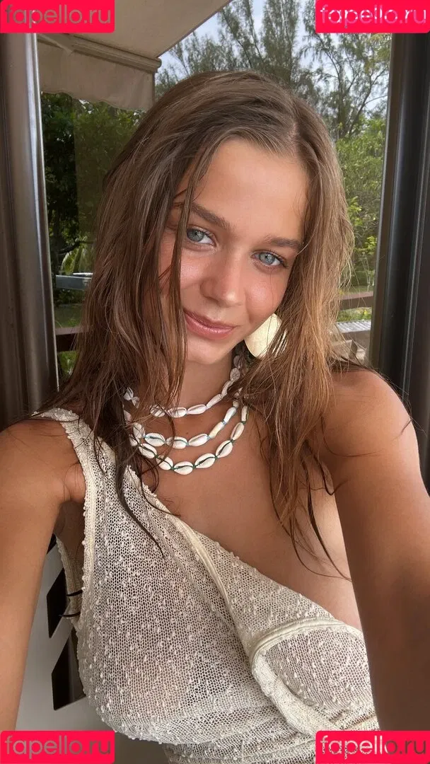 Chloe Campbell / chloecxmpbell Onlyfans Photo Gallery 