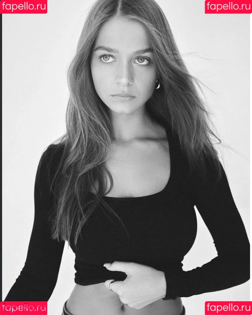 Chloe Campbell / chloecxmpbell Onlyfans Photo Gallery 
