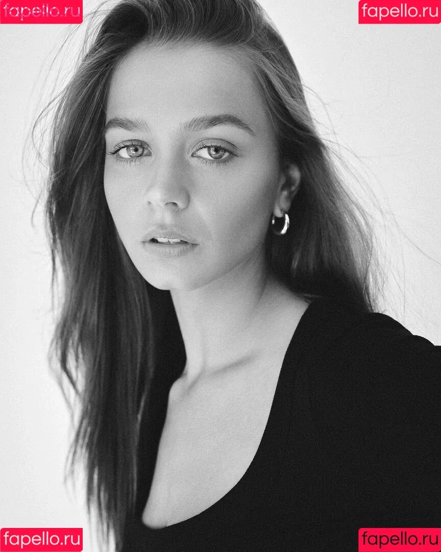 Chloe Campbell / chloecxmpbell Onlyfans Photo Gallery 