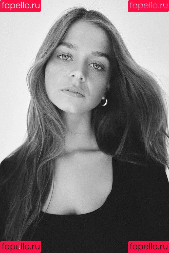 Chloe Campbell / chloecxmpbell Onlyfans Photo Gallery 