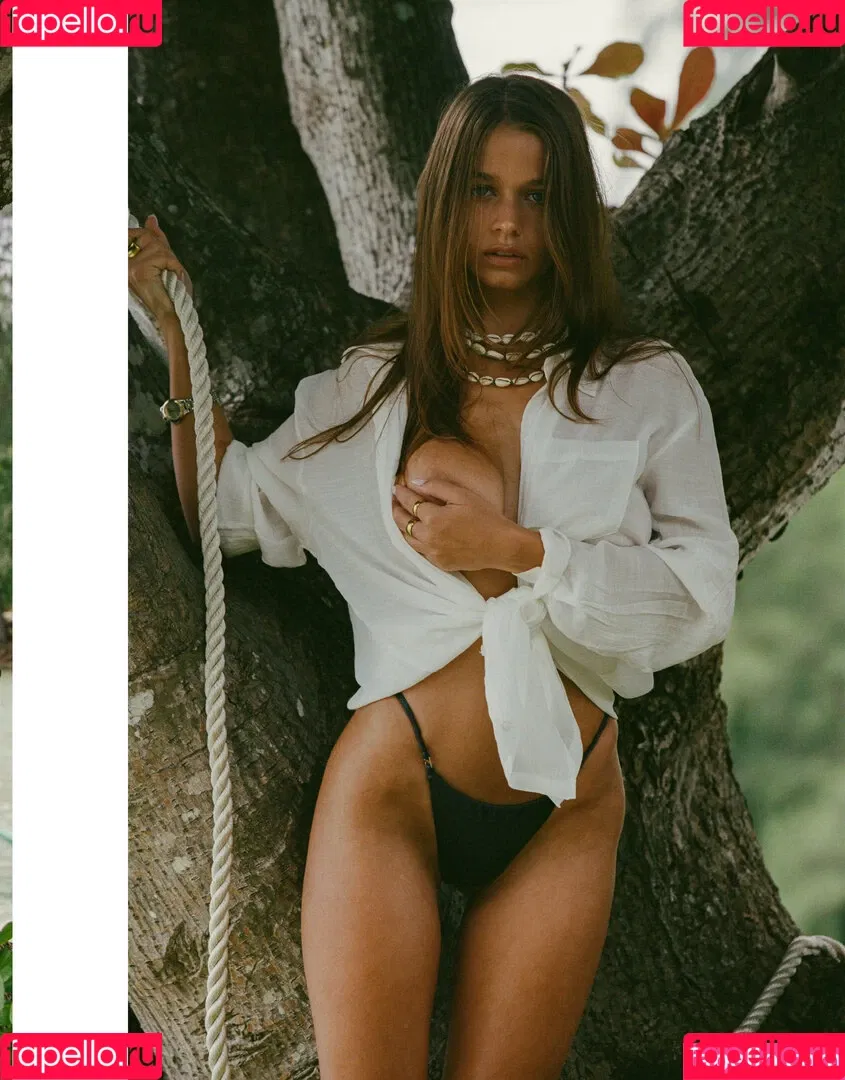 Chloe Campbell / chloecxmpbell Onlyfans Photo Gallery 