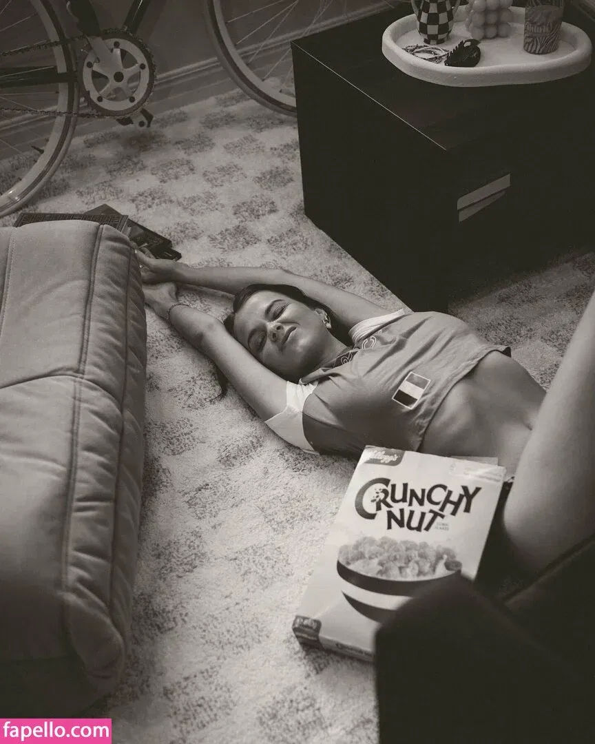 Chloe Campbell / chloecxmpbell Onlyfans Photo Gallery 