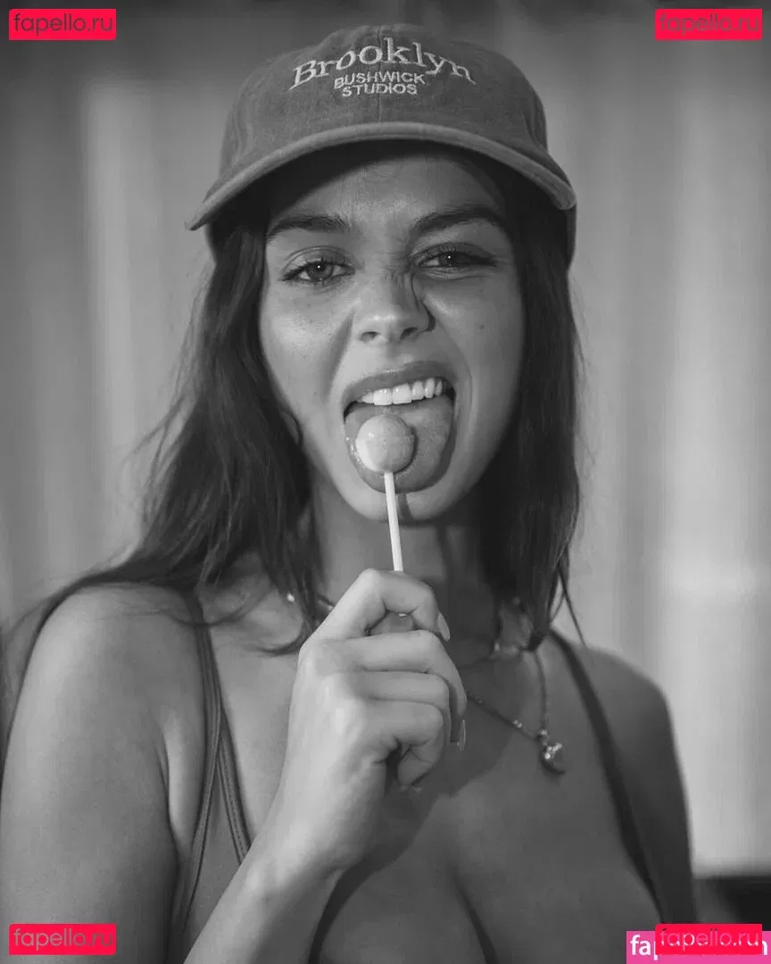 Chloe Campbell / chloecxmpbell Onlyfans Photo Gallery 