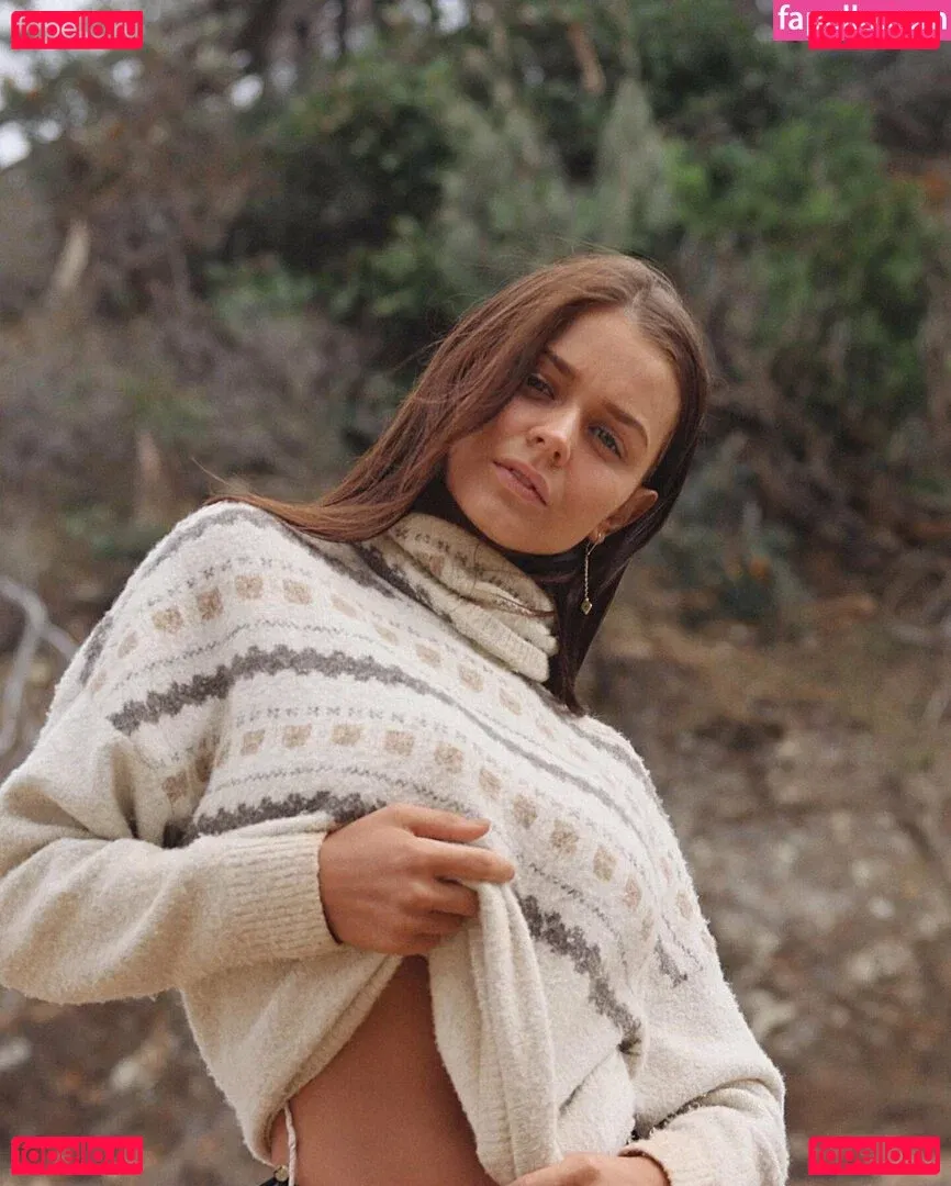 Chloe Campbell / chloecxmpbell Onlyfans Photo Gallery 