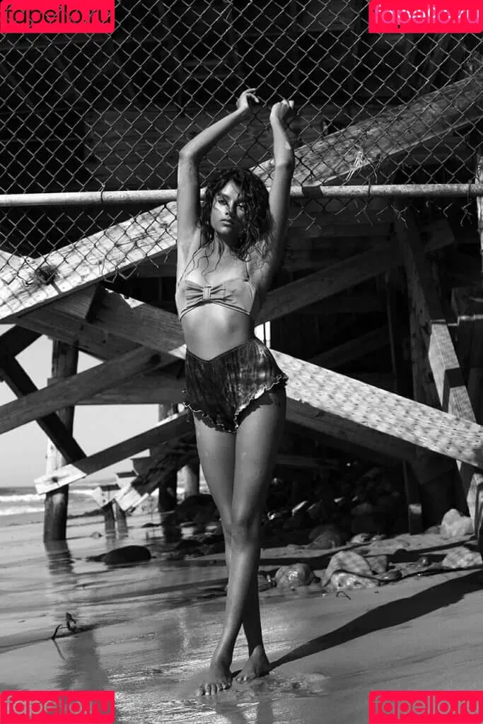 Simone Ashley / simoneashley Onlyfans Photo Gallery 