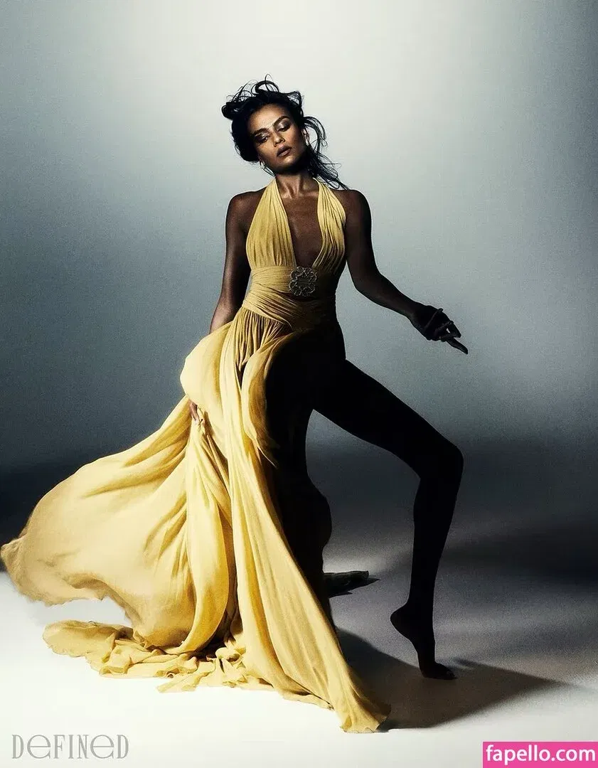 Simone Ashley / simoneashley Onlyfans Photo Gallery 