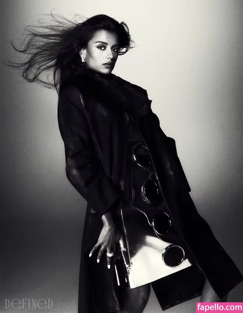 Simone Ashley / simoneashley Onlyfans Photo Gallery 