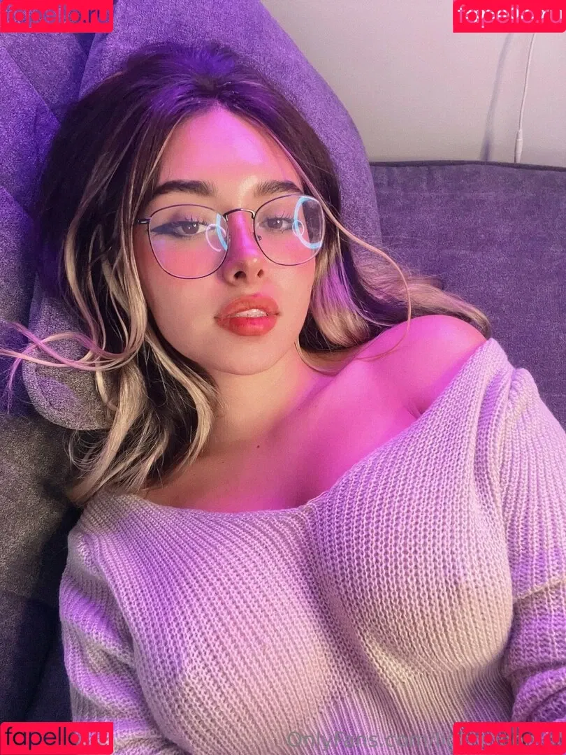 Diana Acevedo / XLightMoonX / xlightmoon.x / xlightmoonx1 Onlyfans Photo Gallery 