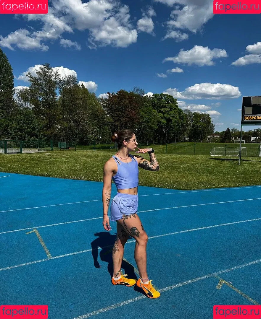 Ewa Swoboda / Olympian / litttlerunner Onlyfans Photo Gallery 