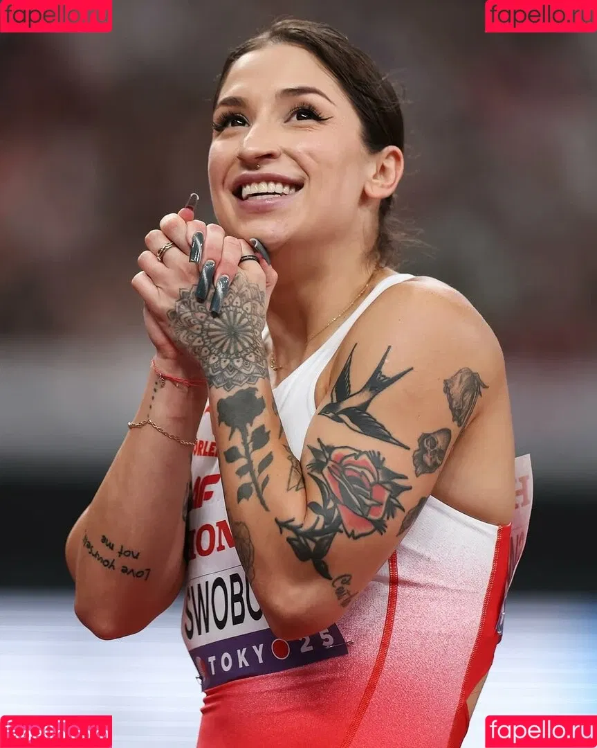 Ewa Swoboda / Olympian / litttlerunner Onlyfans Photo Gallery 