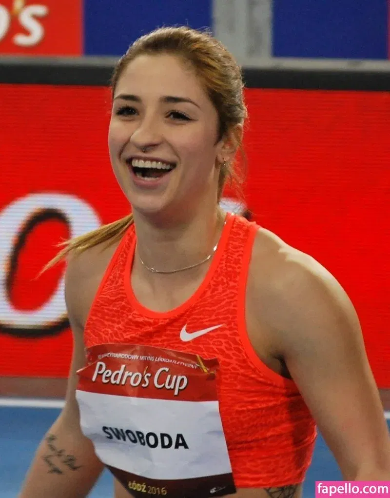 Ewa Swoboda / Olympian / litttlerunner Onlyfans Photo Gallery 