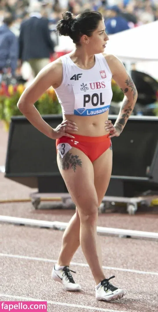 Ewa Swoboda / Olympian / litttlerunner Onlyfans Photo Gallery 