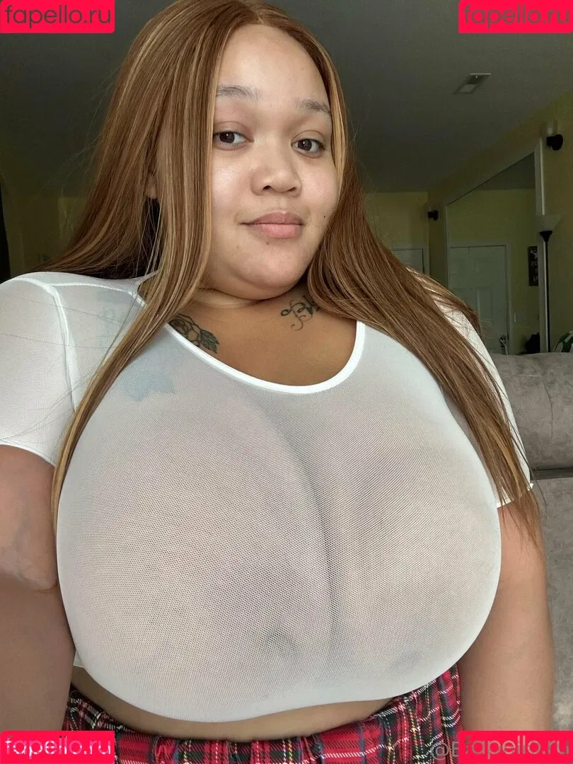 Babydolllynn / Babygirllyn / babygirlyn11 Onlyfans Photo Gallery 