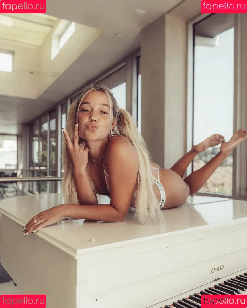 Olivia Ponton / olivia.ponton / olivia_ponton Onlyfans Photo Gallery 