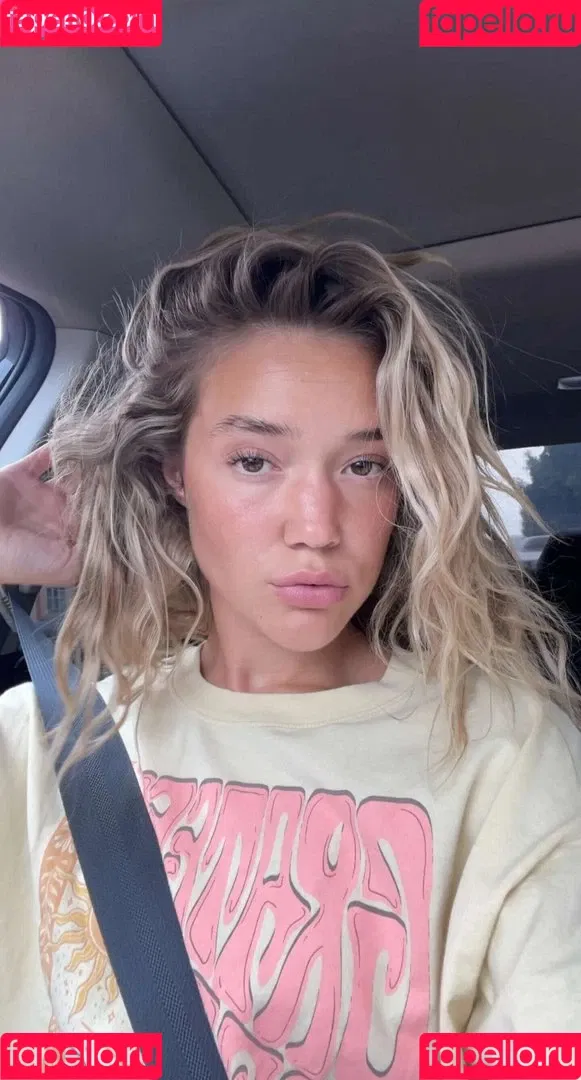 Olivia Ponton / olivia.ponton / olivia_ponton Onlyfans Photo Gallery 