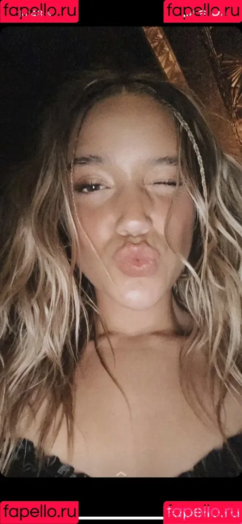 Olivia Ponton / olivia.ponton / olivia_ponton Onlyfans Photo Gallery 
