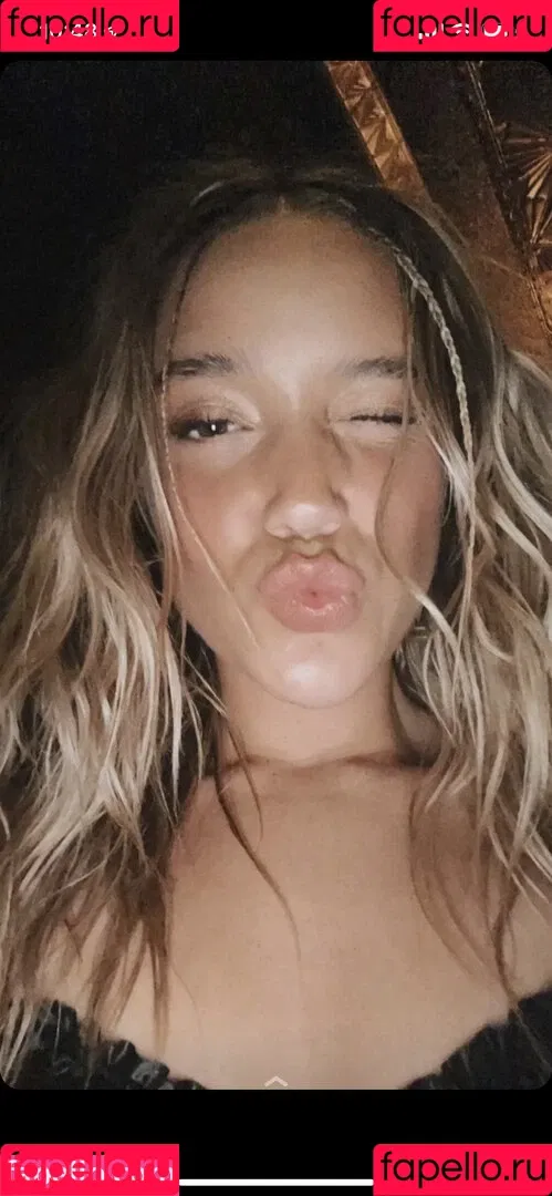 Olivia Ponton / olivia.ponton / olivia_ponton Onlyfans Photo Gallery 