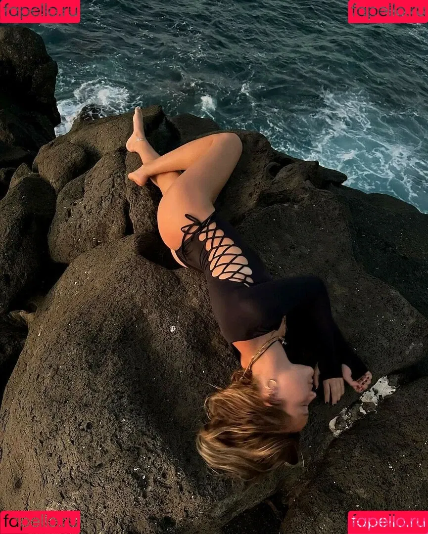 Olivia Ponton / olivia.ponton / olivia_ponton Onlyfans Photo Gallery 