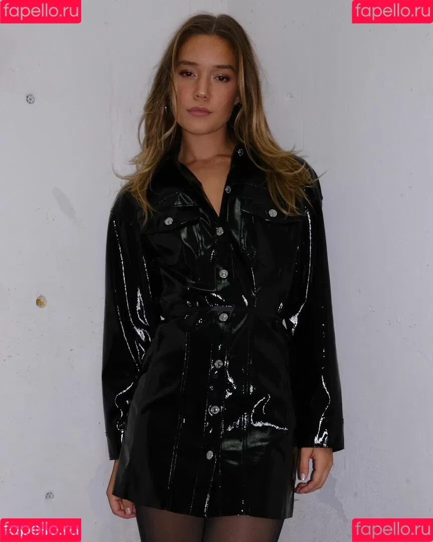 Olivia Ponton / olivia.ponton / olivia_ponton Onlyfans Photo Gallery 