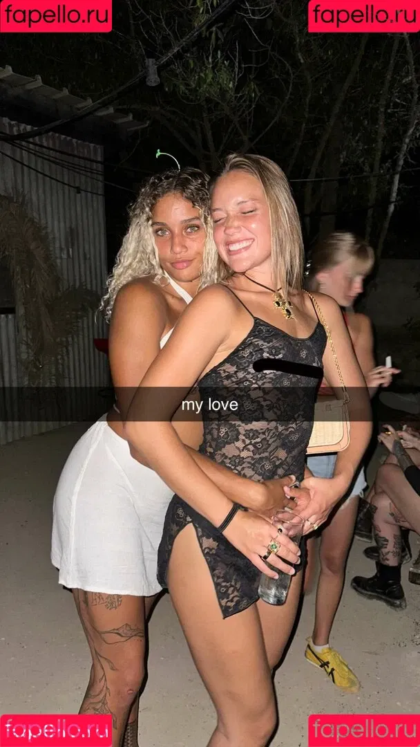 Olivia Ponton / olivia.ponton / olivia_ponton Onlyfans Photo Gallery 