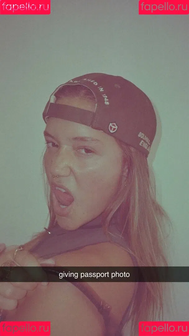 Olivia Ponton / olivia.ponton / olivia_ponton Onlyfans Photo Gallery 