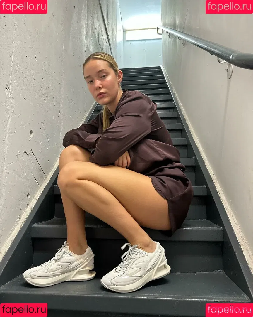 Olivia Ponton / olivia.ponton / olivia_ponton Onlyfans Photo Gallery 