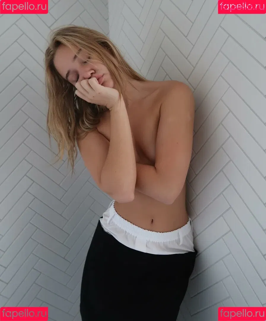 Olivia Ponton / olivia.ponton / olivia_ponton Onlyfans Photo Gallery 