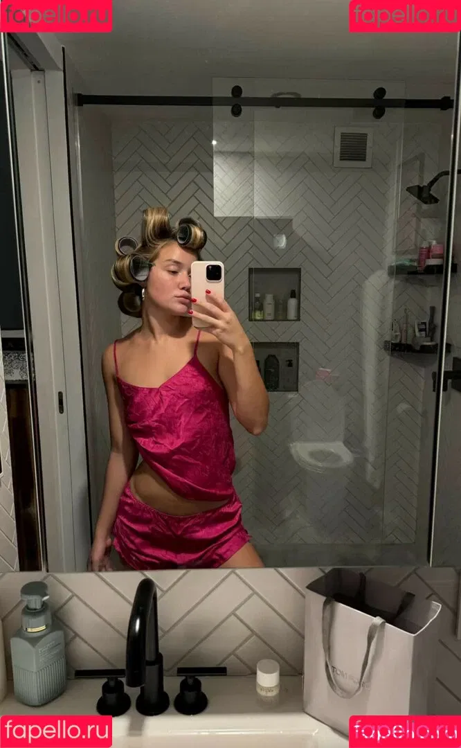 Olivia Ponton / olivia.ponton / olivia_ponton Onlyfans Photo Gallery 