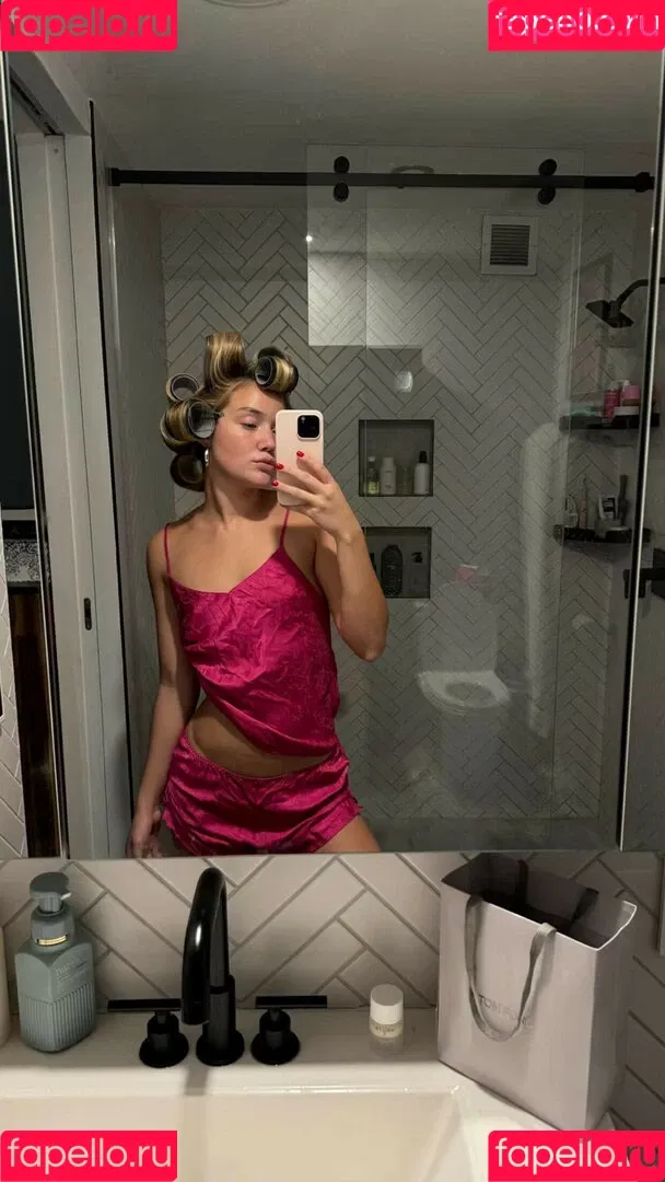 Olivia Ponton / olivia.ponton / olivia_ponton Onlyfans Photo Gallery 