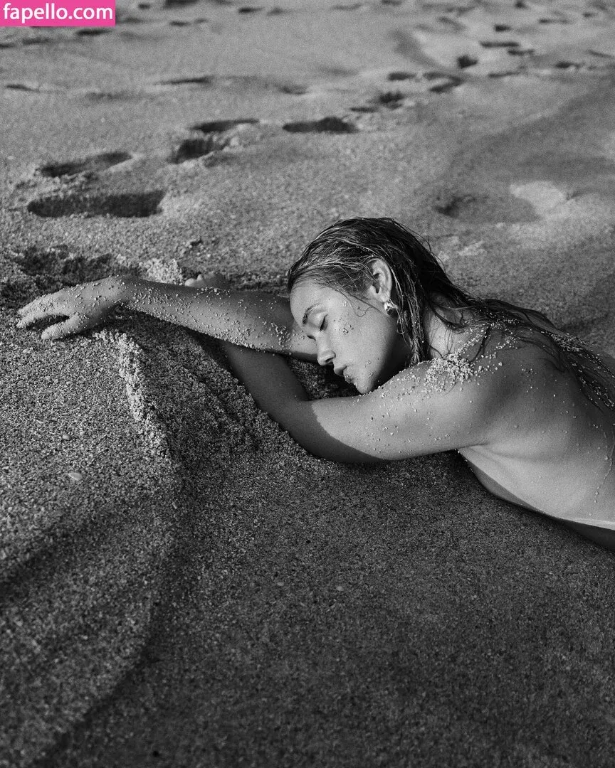 Olivia Ponton / olivia.ponton / olivia_ponton Onlyfans Photo Gallery 