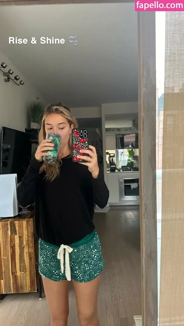 Olivia Ponton / olivia.ponton / olivia_ponton Onlyfans Photo Gallery 