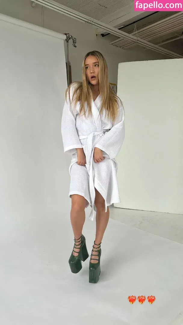 Olivia Ponton / olivia.ponton / olivia_ponton Onlyfans Photo Gallery 