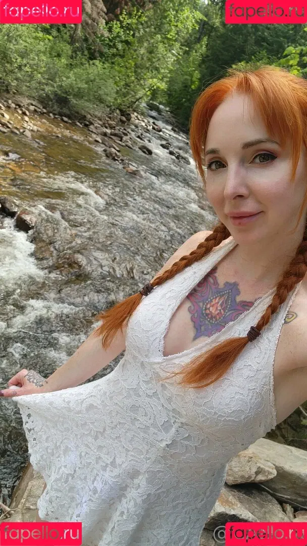 caelyx / caelyxofficial Onlyfans Photo Gallery 